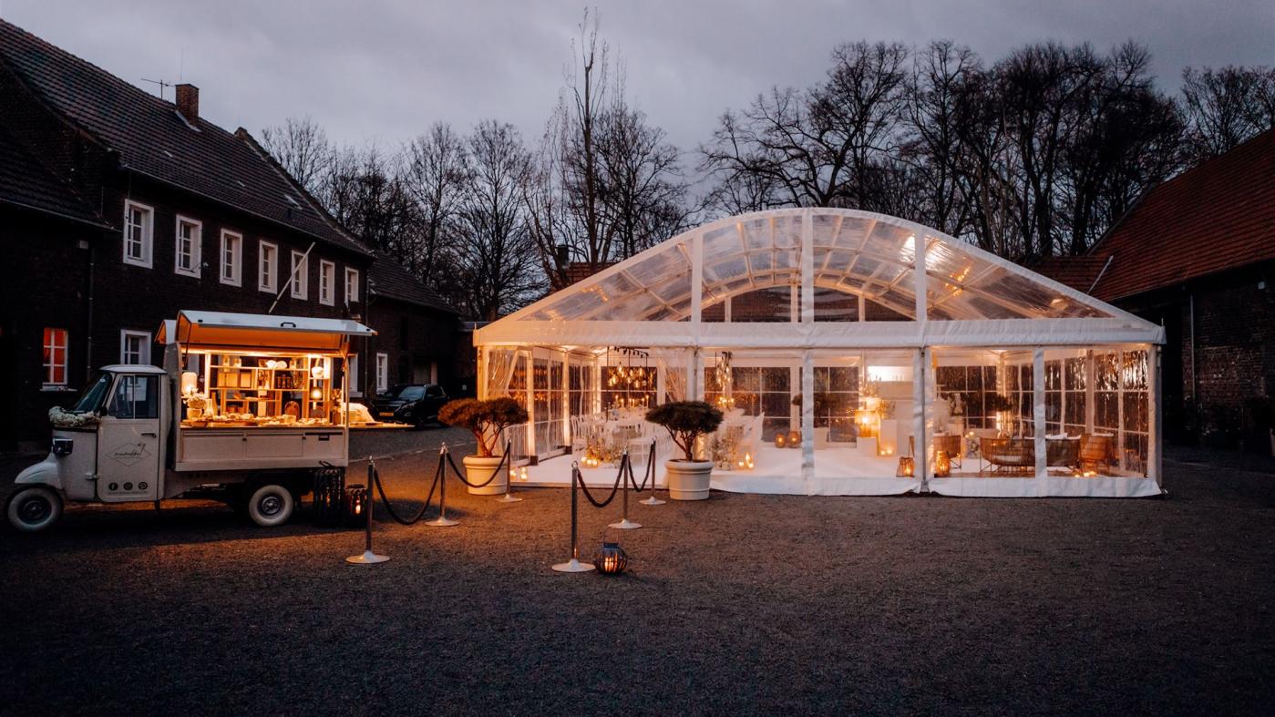 Eventtechnik-Bonn-Hochzeit-Garden-Tent-Glam